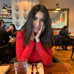 Meet your Posher, Lorena